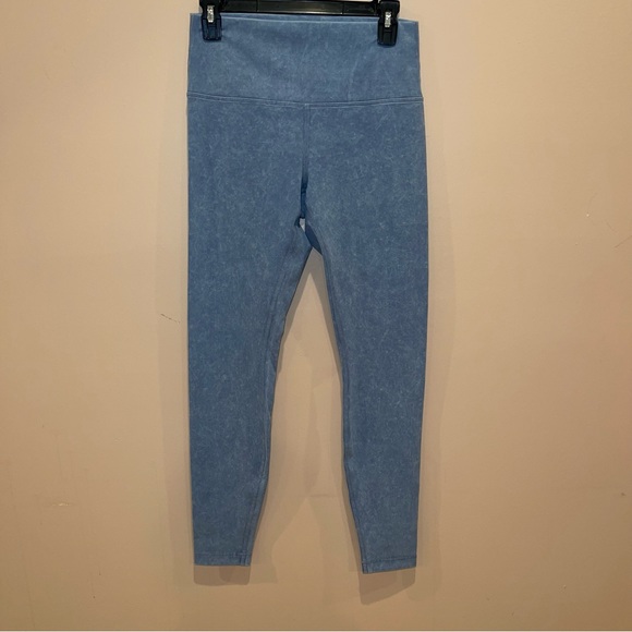 Lululemon Wunder Under Blue Leggings - Picture 3 of 5